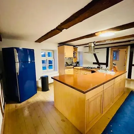 Apartment Eine Etage Im Historischen Gaestehaus Bei Magdeburg Barleben